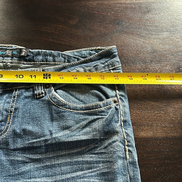 Walk like a model tall girl jeans. - Picture 5 of 6